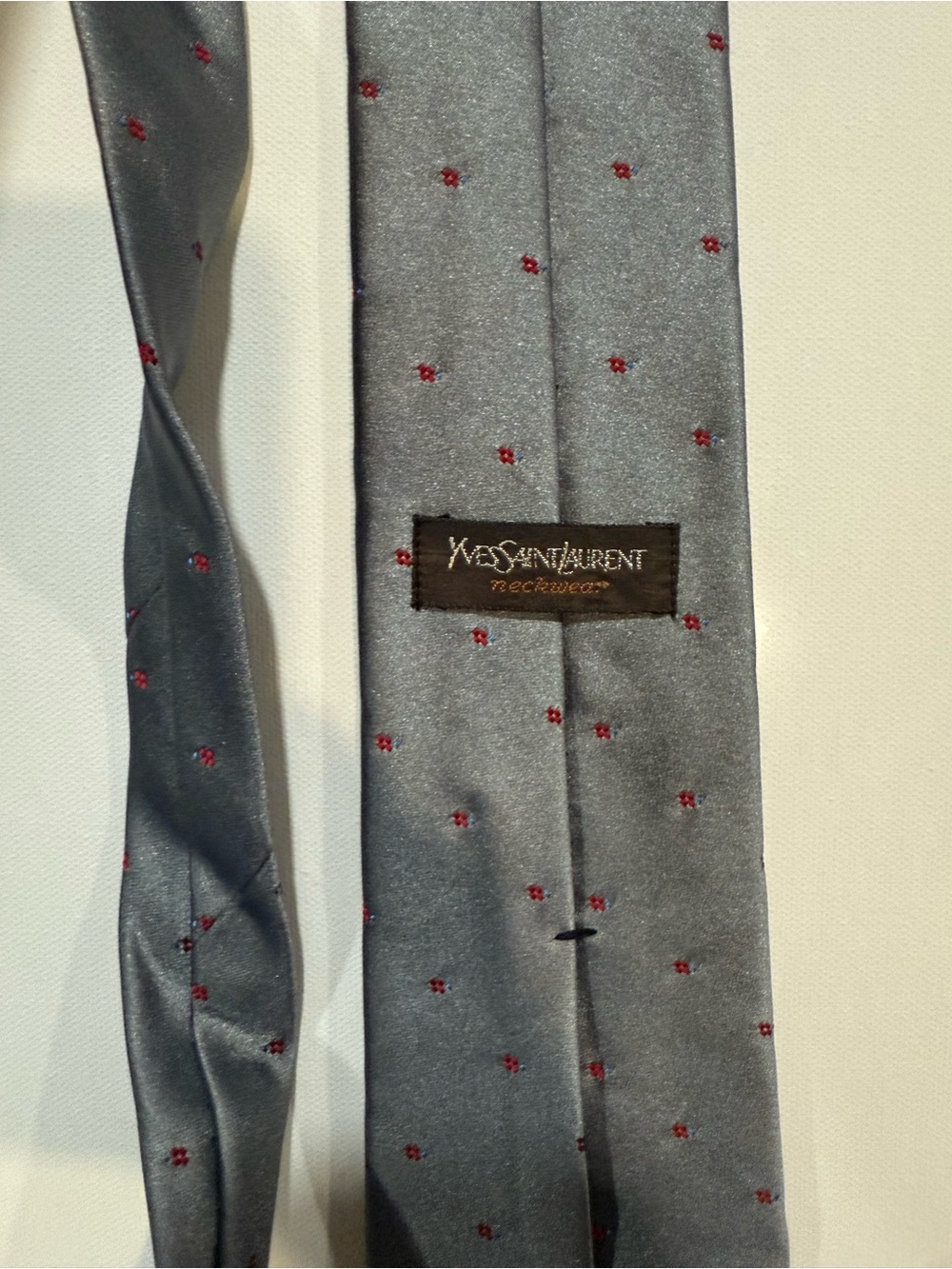 Yves Saint Laurent Silver-Gray Silk Tie with Small Red Dots